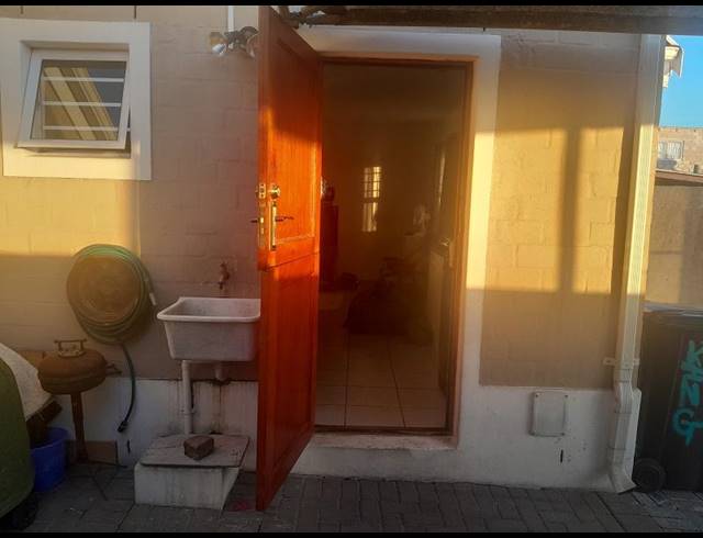 2 BEDROOM HOUSE FOR SALE IN KLAPMUTS